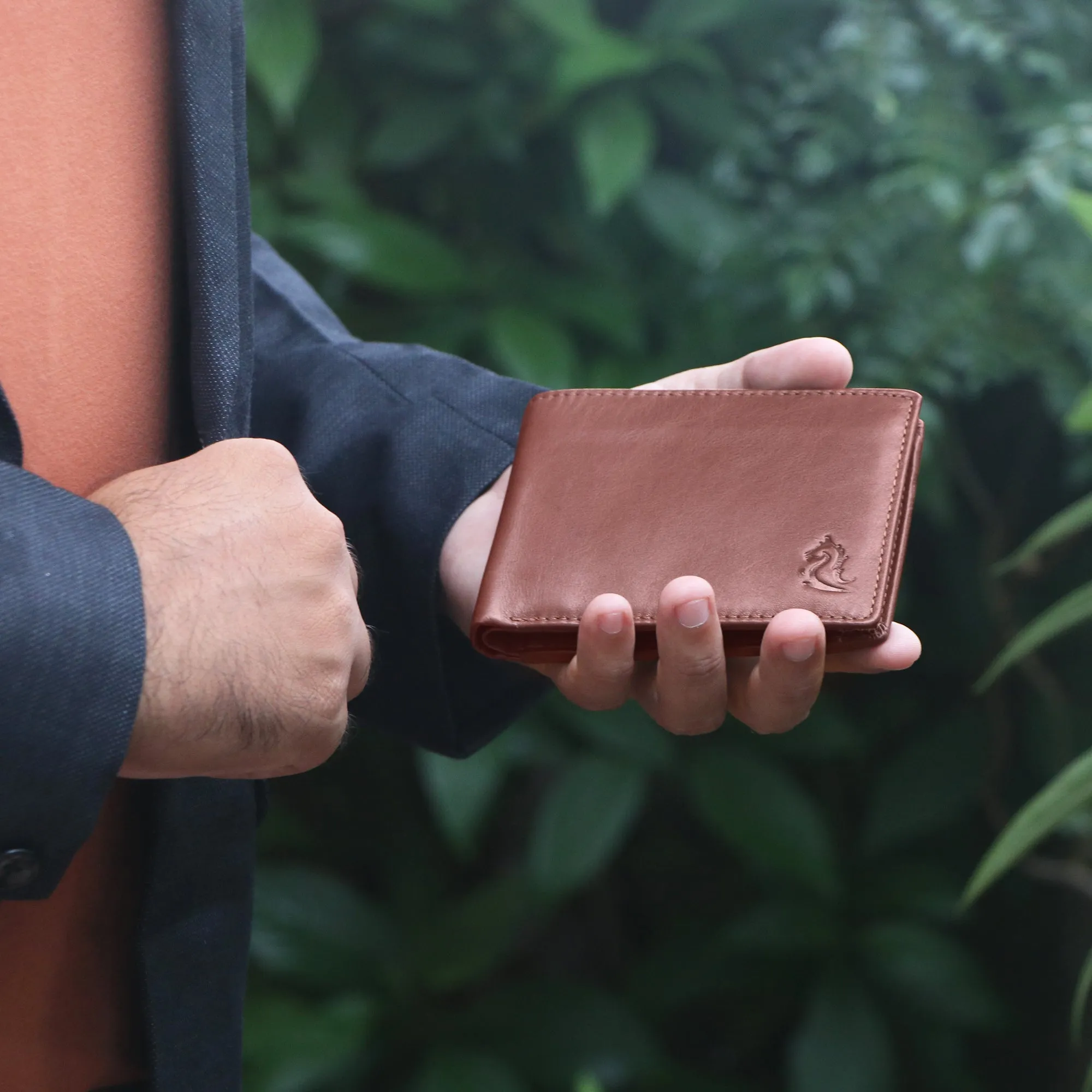10012 Cognac Bifold Wallet