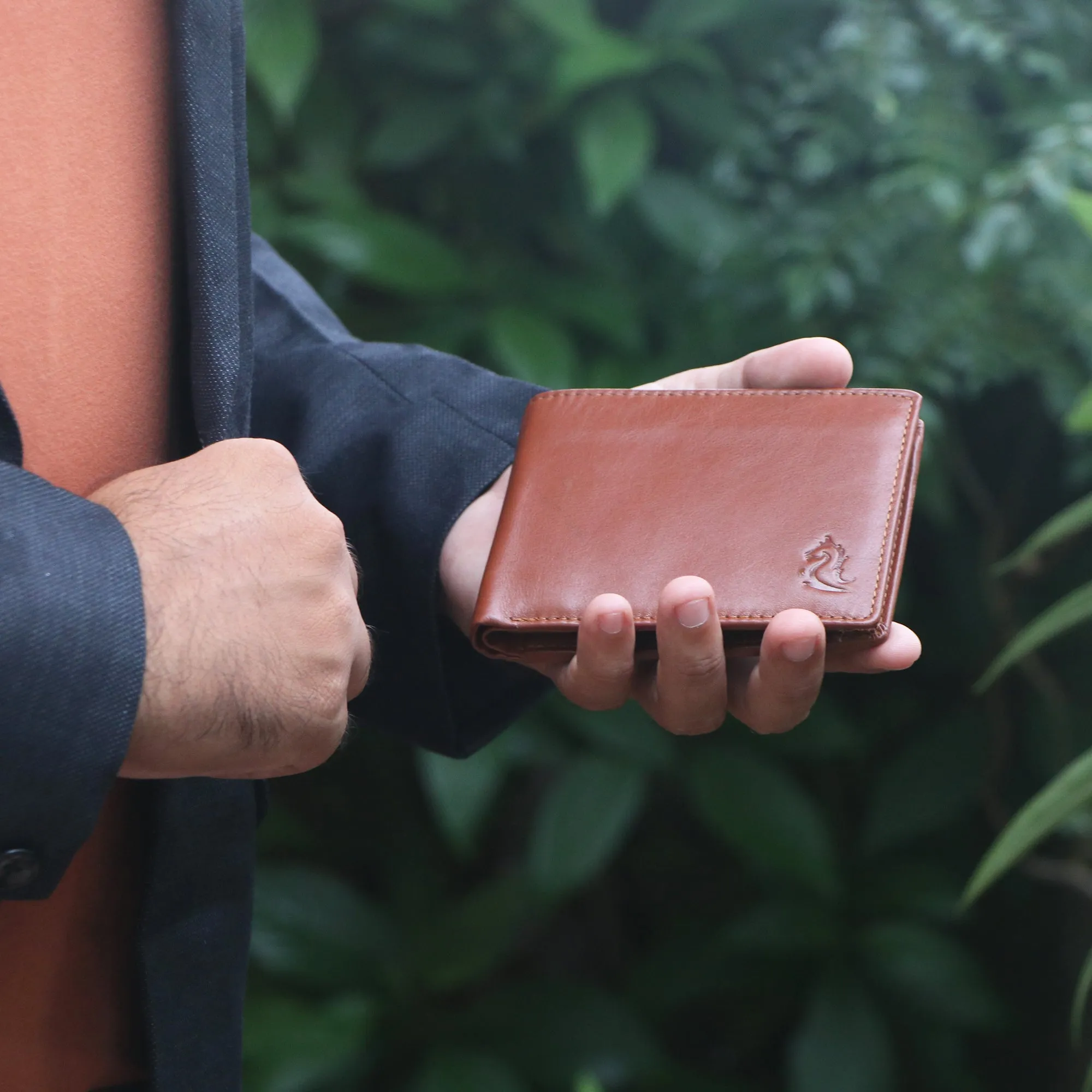 10012 Cognac Bifold Wallet