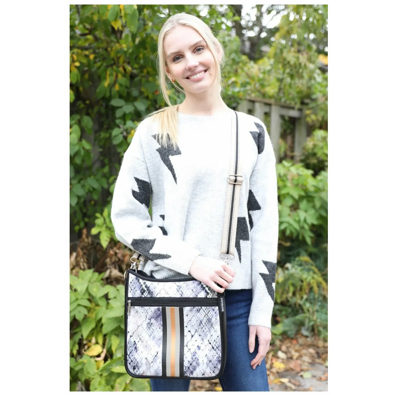 Classic Neoprene Messenger Bag - Muskoka