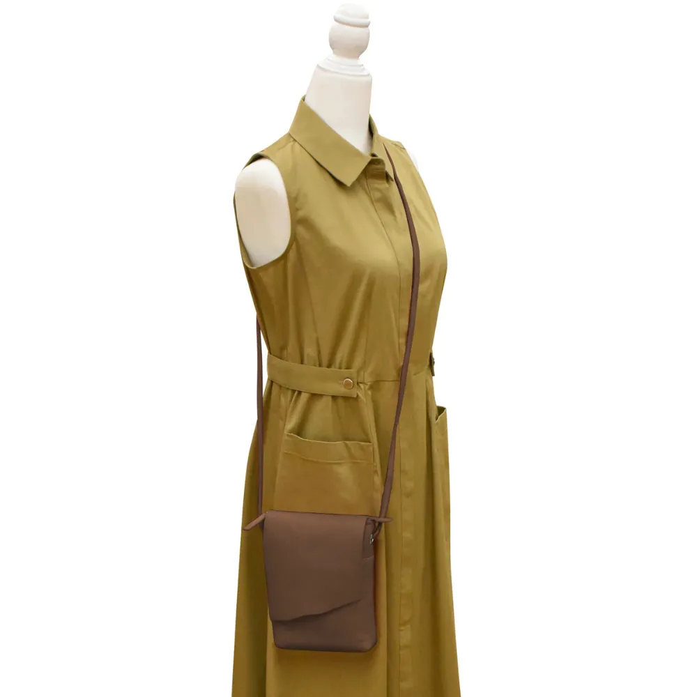 ili New York Small Canada Toffee Crossbody Bag (Women's)
