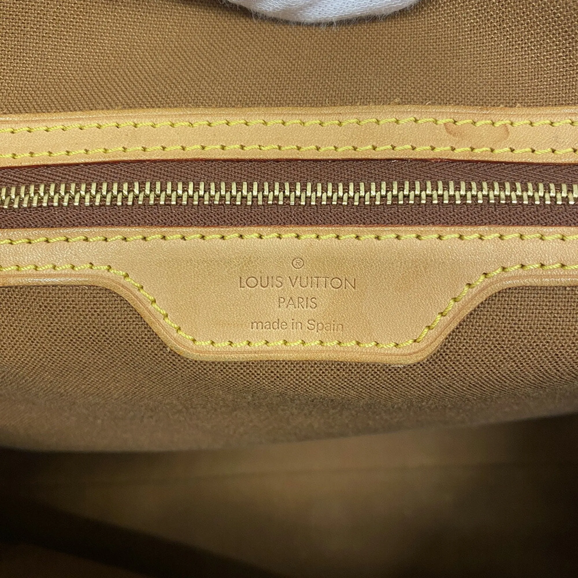 Louis Vuitton Abbesses Messenger  Canvas Shoulder Bag