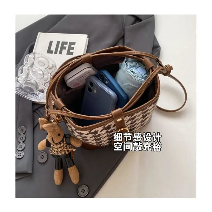 Patterned Bucket Bag / Bag Charm / Set