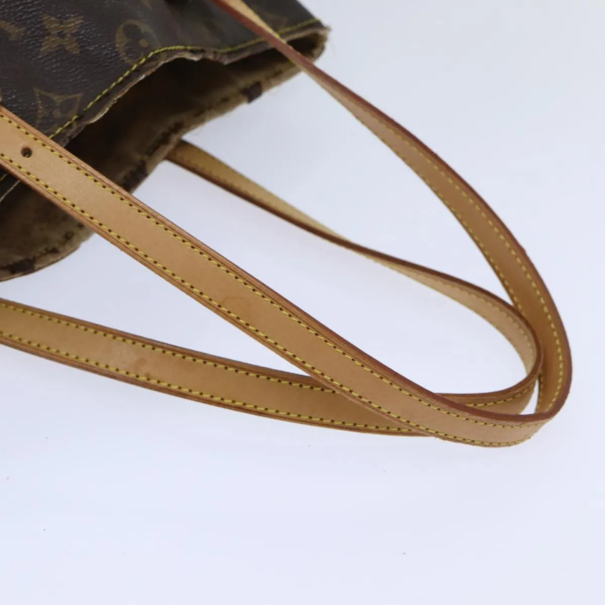 Trendy Inspired Louis Vuitton Monogram Bucket Gm Shoulder Bag M42236 Lv Auth Bs17699